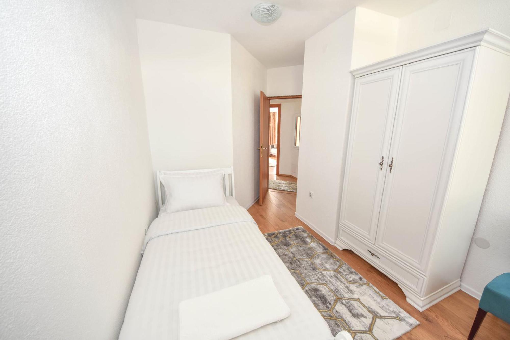 Apartment Riverfront Banja Luka Extérieur photo